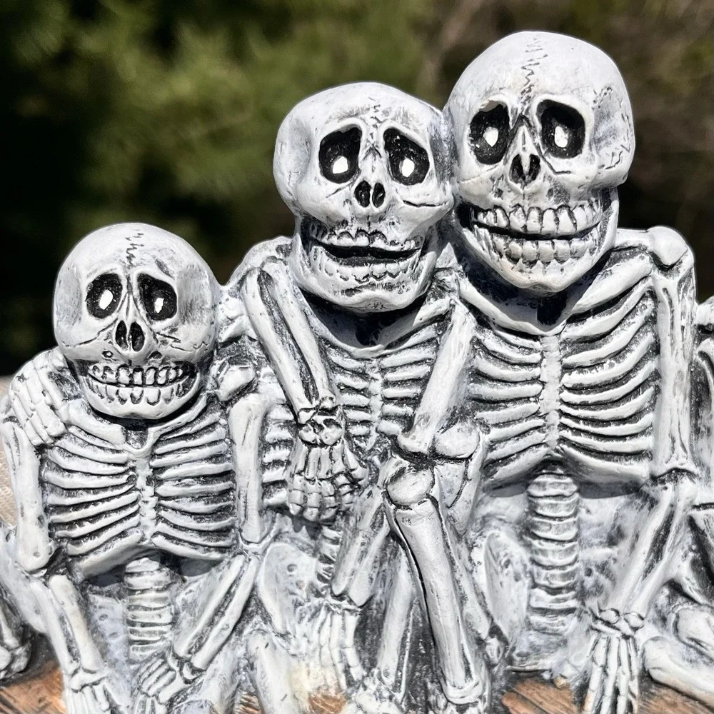 Vintage Halloween‎ Skeleton Family Ceramic Figurine Hand Painted Spooky 8